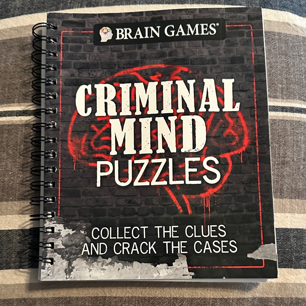 Brain Games Criminal Mind Puzzles NWT